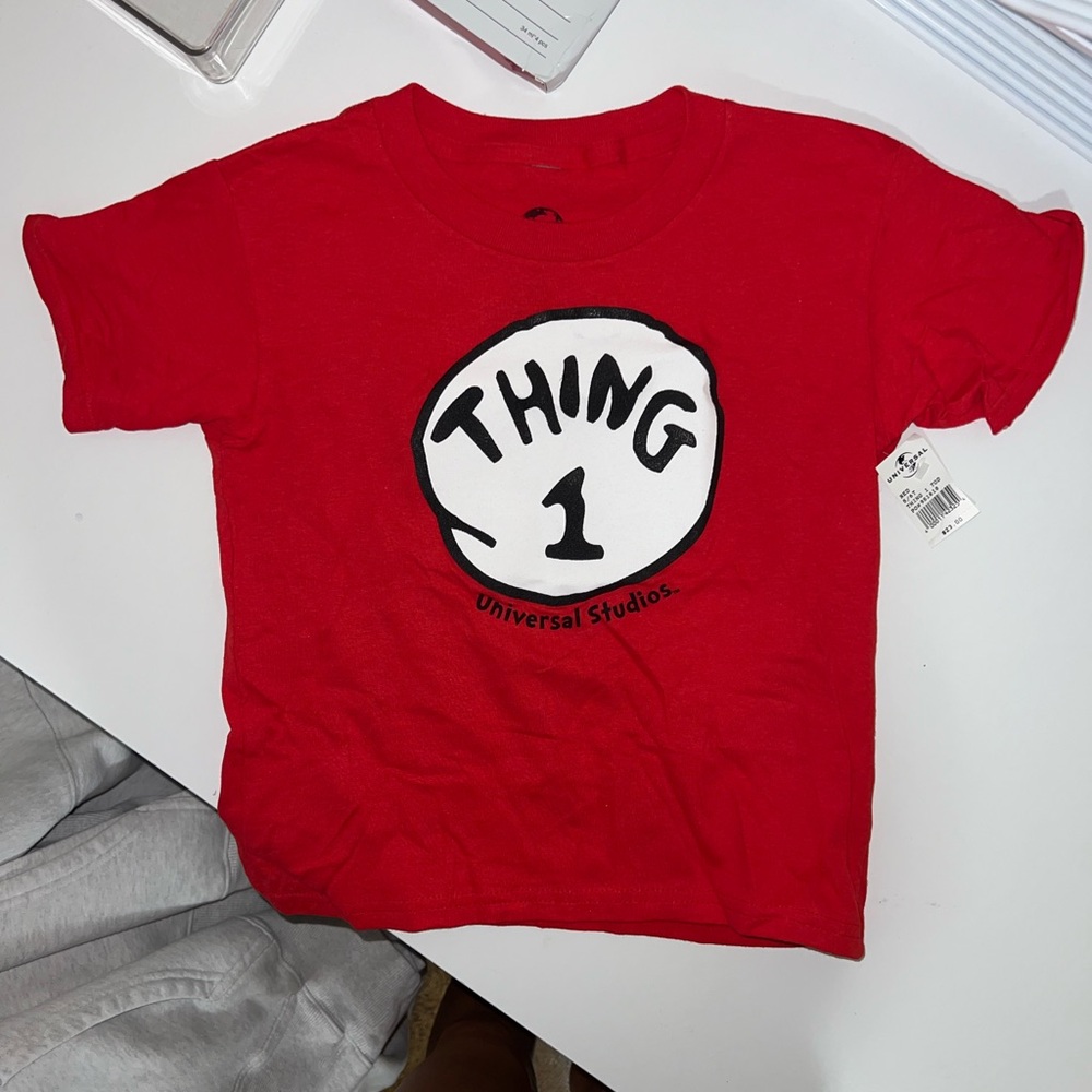 Universal Studios T Shirt Thing 1. Size Youth 5/6. Fit is Baby Tee XS.